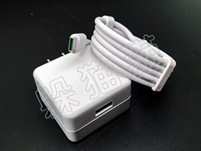 給手機買個保險！充電器防偽那些事